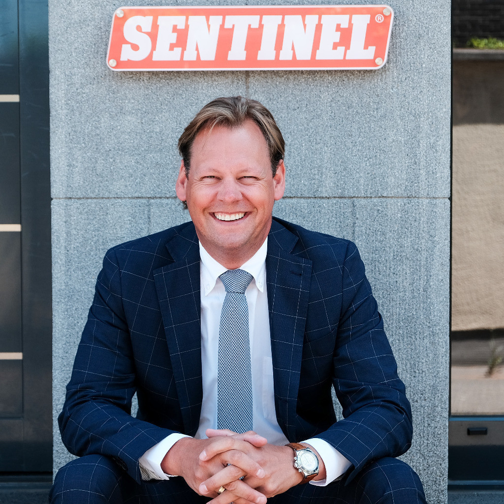 Yvo Maenen Director of Sales Sentinel XING