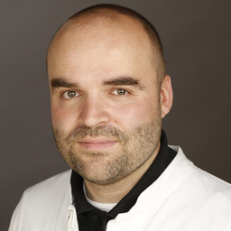 Dr. Maximilian Tiller