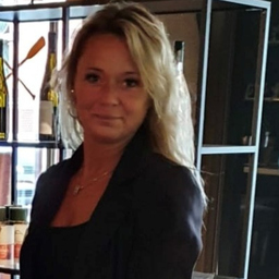 Yvonne Hnida