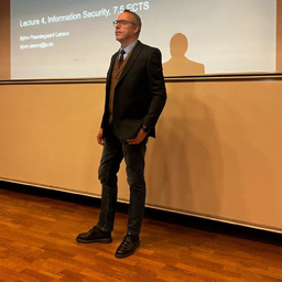 Björn Praestegaard Larsen