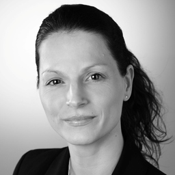Dr. Tina Peer