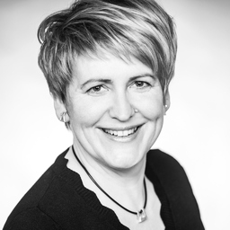 Dr. Yvonne Schroeder