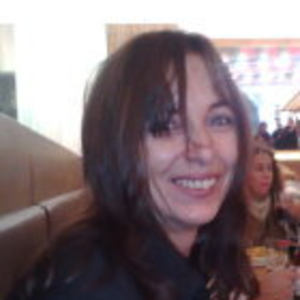 SilviaAndrea Prager Managerin Dog Designer XING