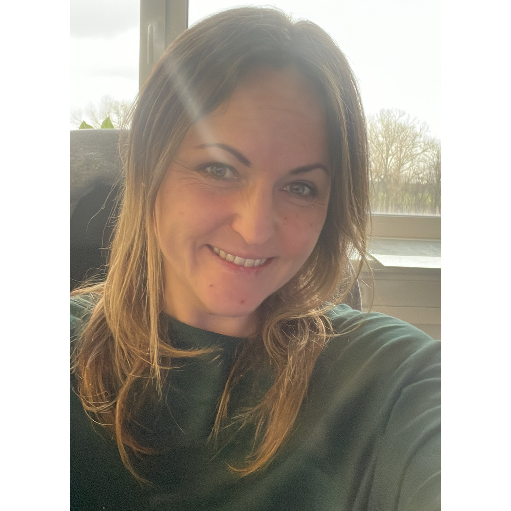 Stefanie Reuter - Personalreferentin und Assistenz Management - Keine ...