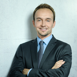 Dr. Stefan Benischke