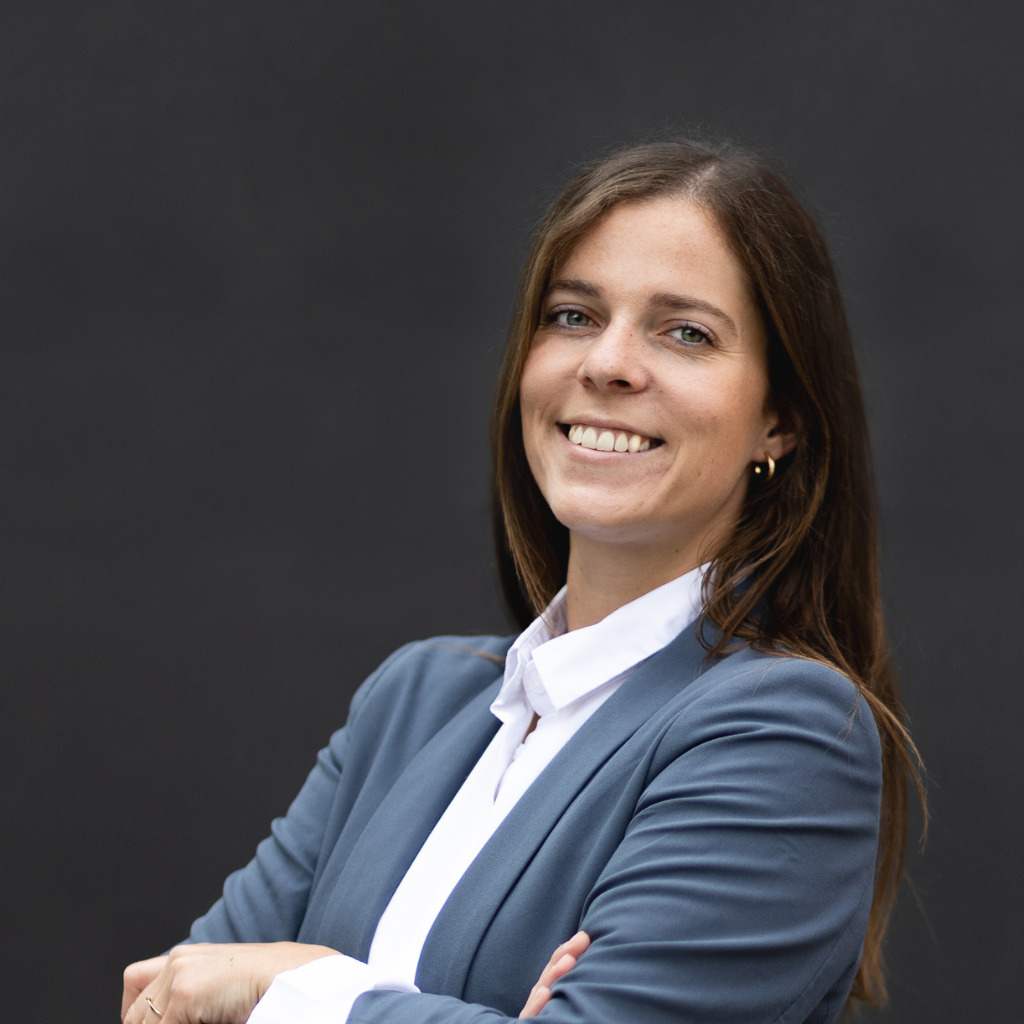 Alessa Hartmann Inside Sales Account Manager Etex Germany Exteriors