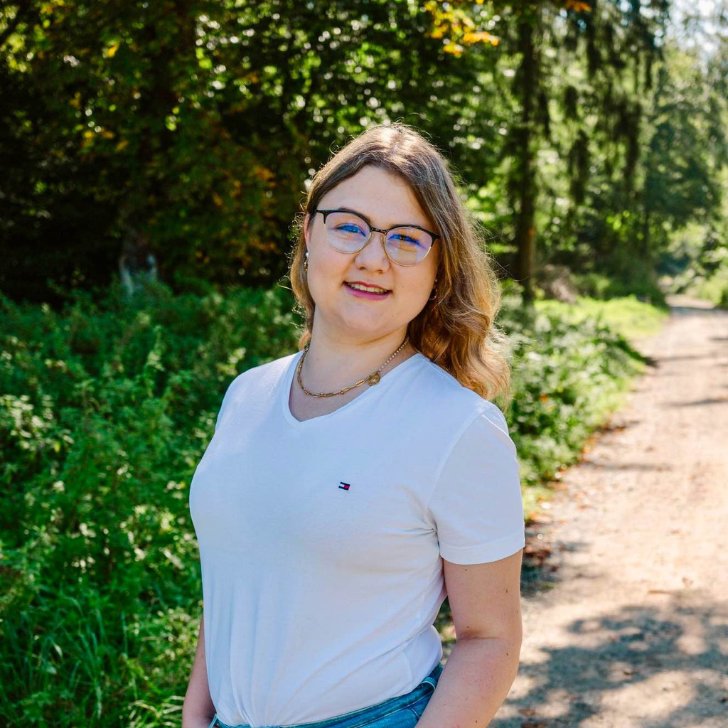 Franziska Wörle Personalsachbearbeiterin Energiebauern Gmbh Xing 