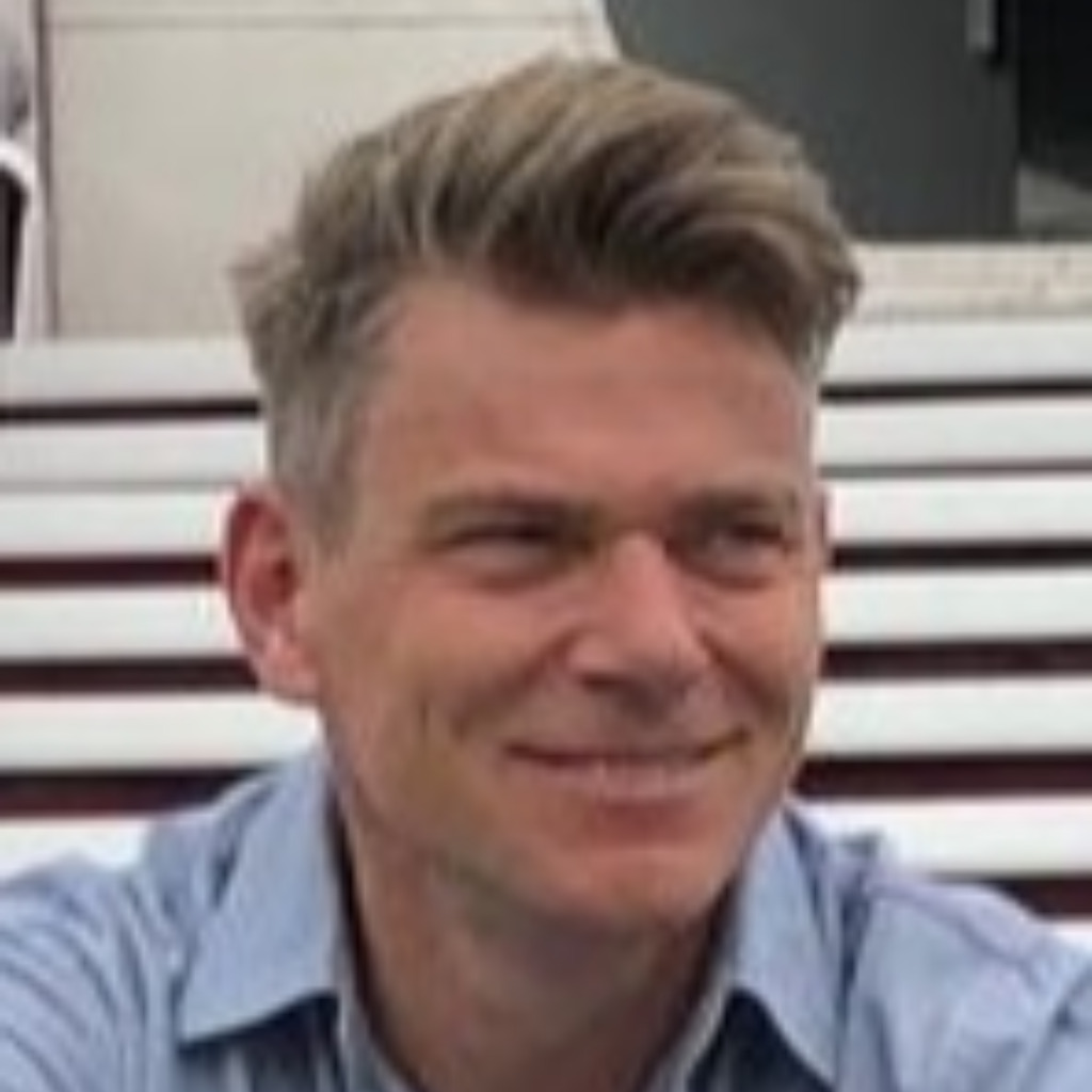 Dr. Jochen Petersen Geschäftsführer headrooms Office Center