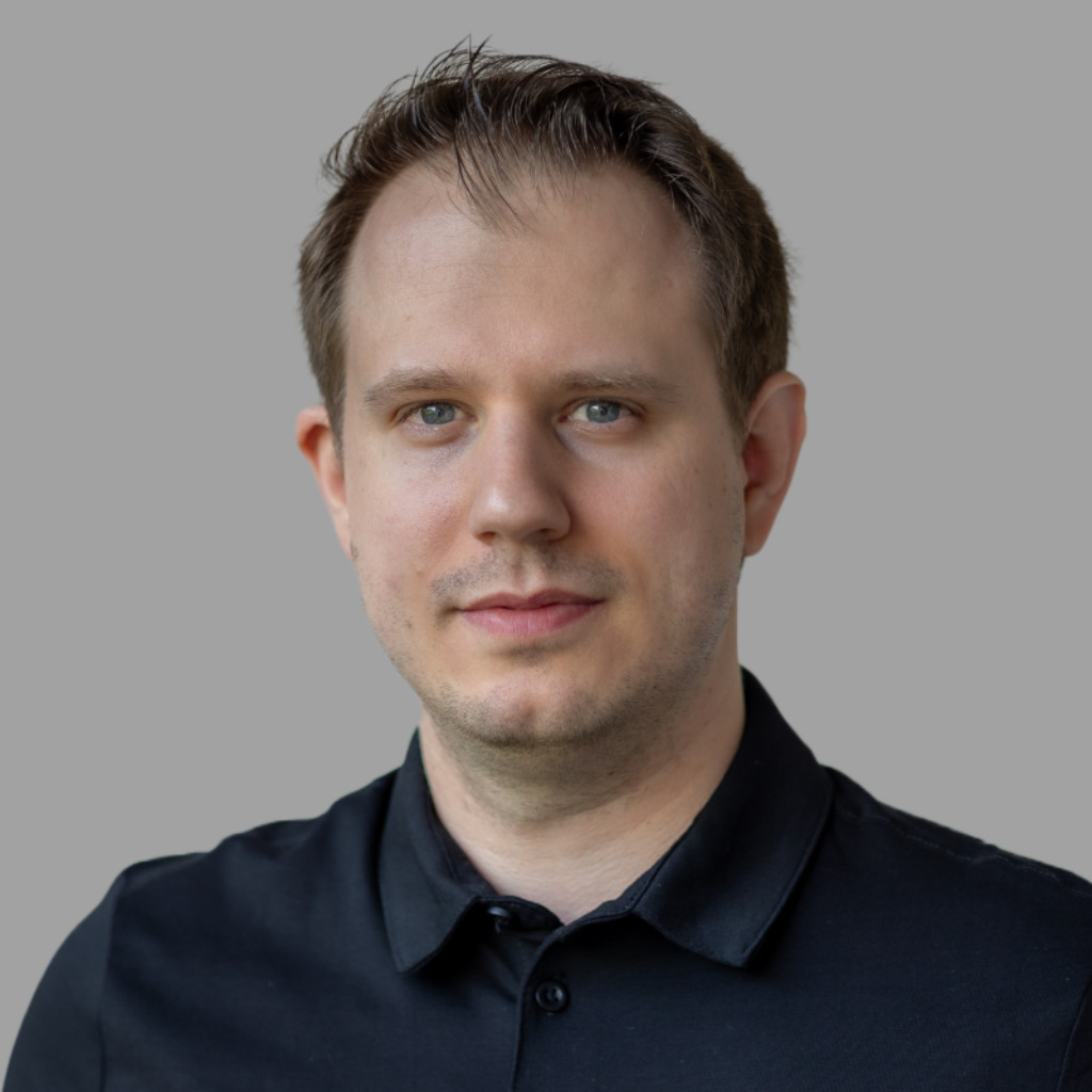 Claudio Bernasconi Software Engineer & Content Creator Quadstack