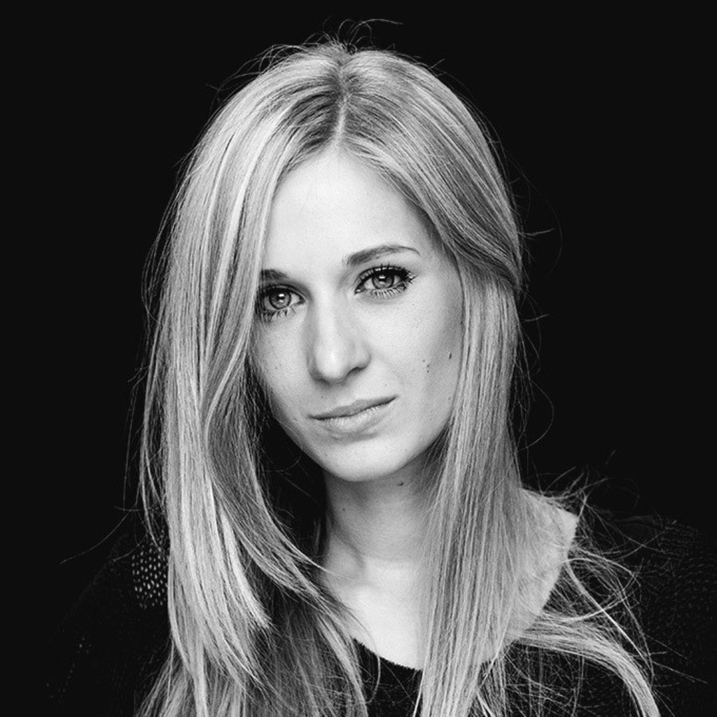 Eva Werner Beratung / Projektmanagement Hochburg GmbH & Co. Kg XING