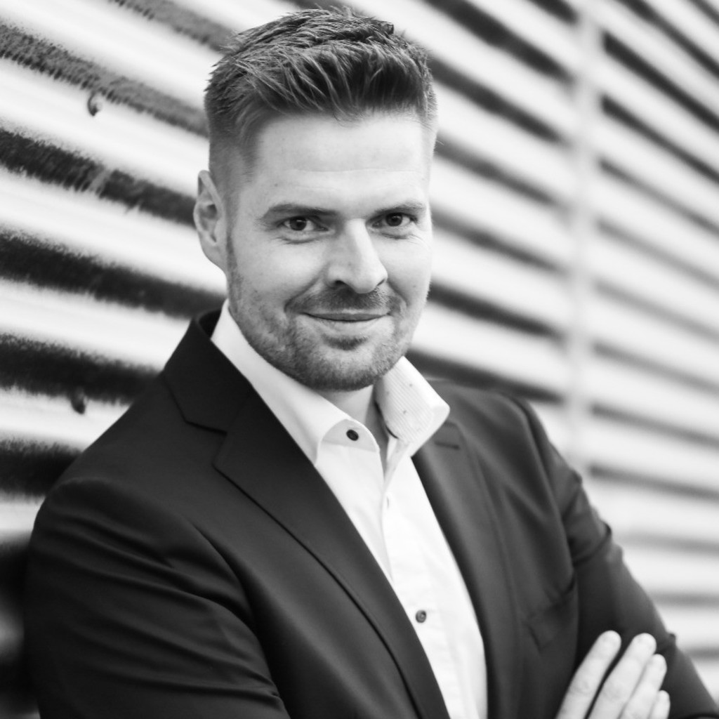 Florian Faust Product Manager REHAU Industries SE & Co. KG XING
