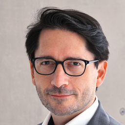 Dr. Andreas Neus