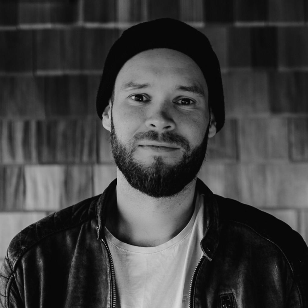 Guenter Baumgartner Crossmedia Storytelling & Social Media Marketing