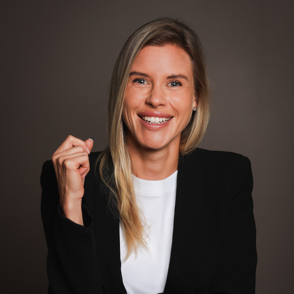 Kim Prümmer Customer Service Manager House of little Labels XING