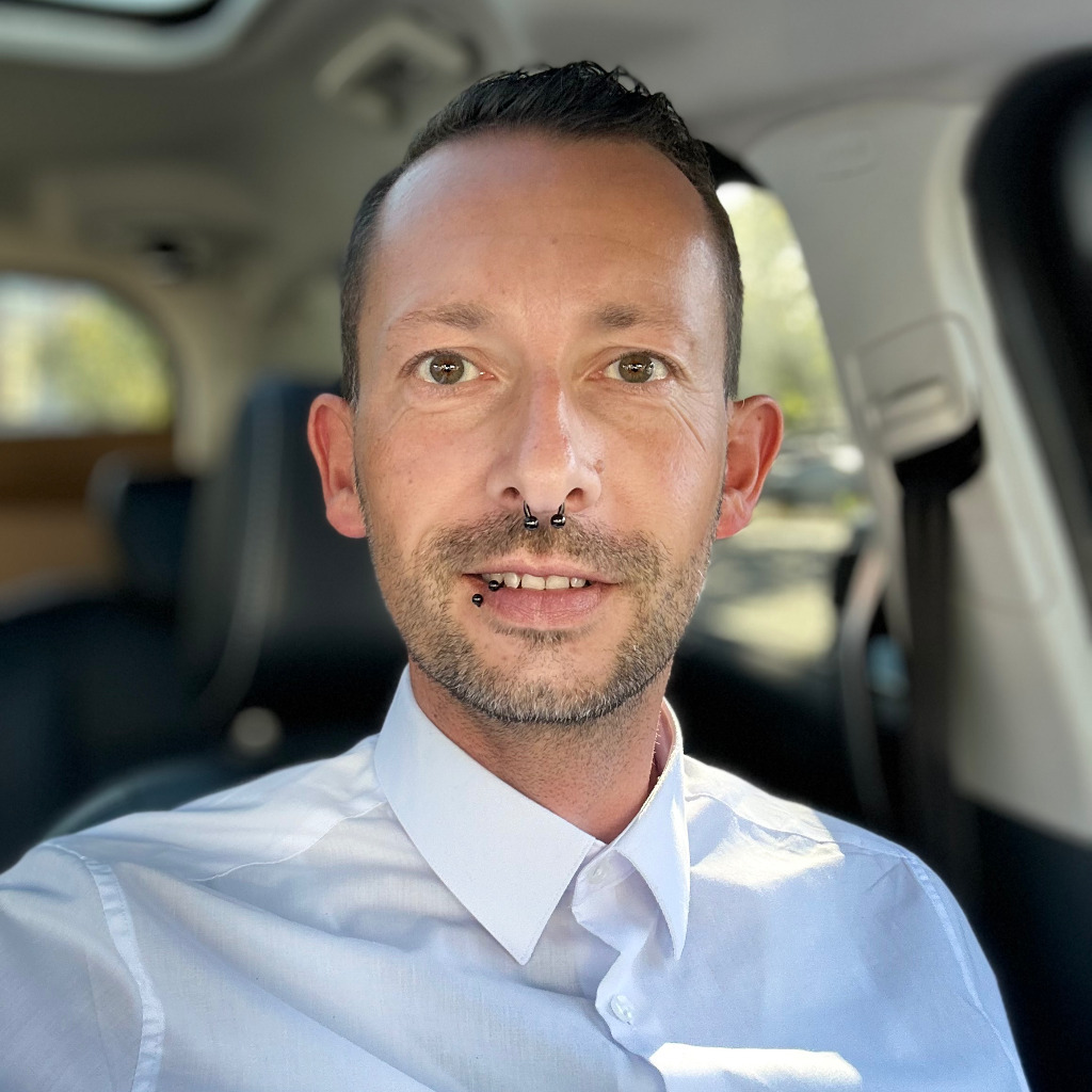 Eric Günther Fuhrparkleiter Paramedix GmbH XING