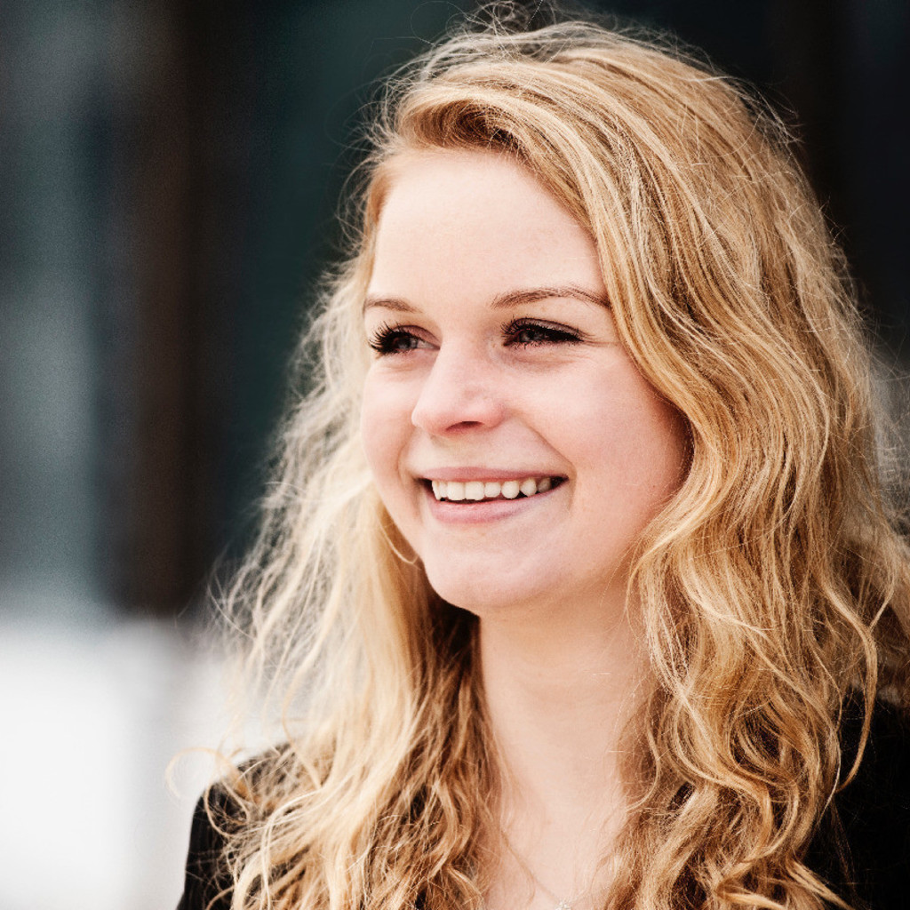 Laura Weber Marketing Research and Data Science FriedrichAlexander