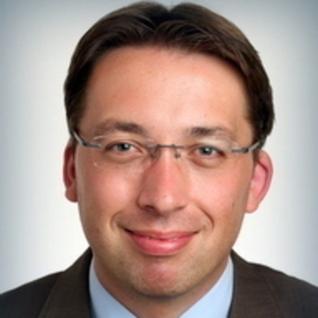 Dennis Hupe Abteilungsleiter Produkte & Services HYPO NOE