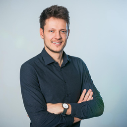 Dr. Jonas Schlund