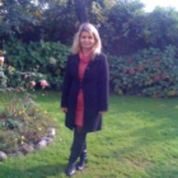 Demet Dura