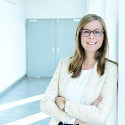 Laura Schmidt
