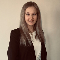 Alina Damböck