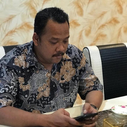 Lee Pakya