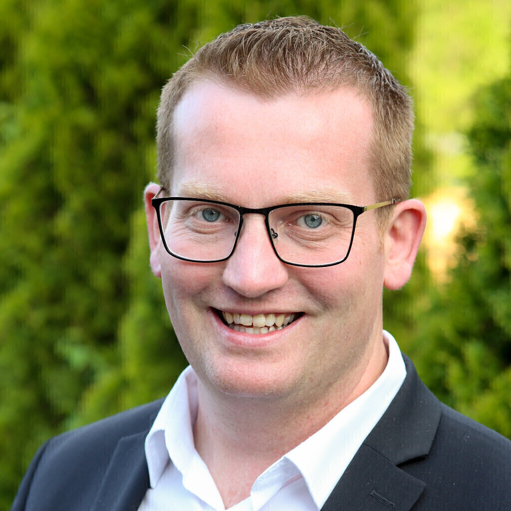 Heinrich Schneider Gemeindepastor MBG Bielefeld XING