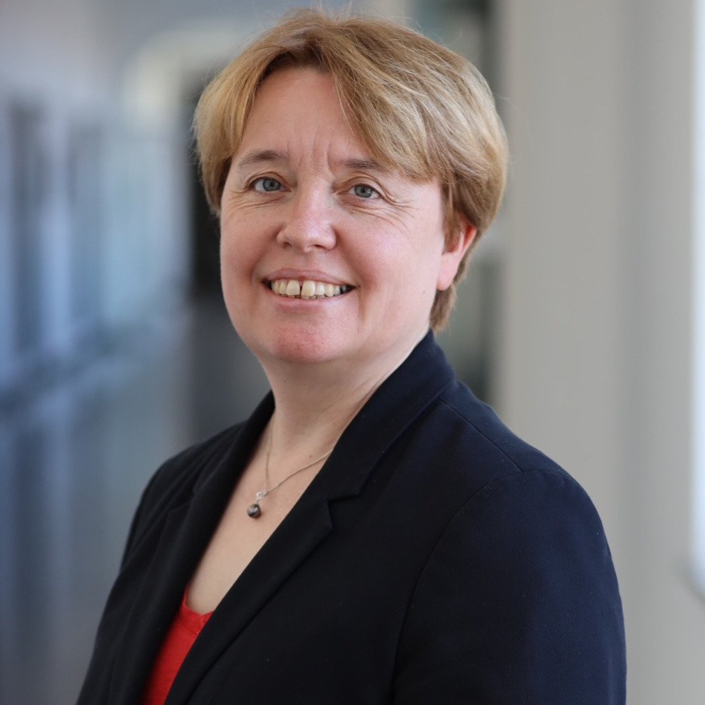 annett-fischer-hauptabteilungsleiterin-unternehmenssteuerung