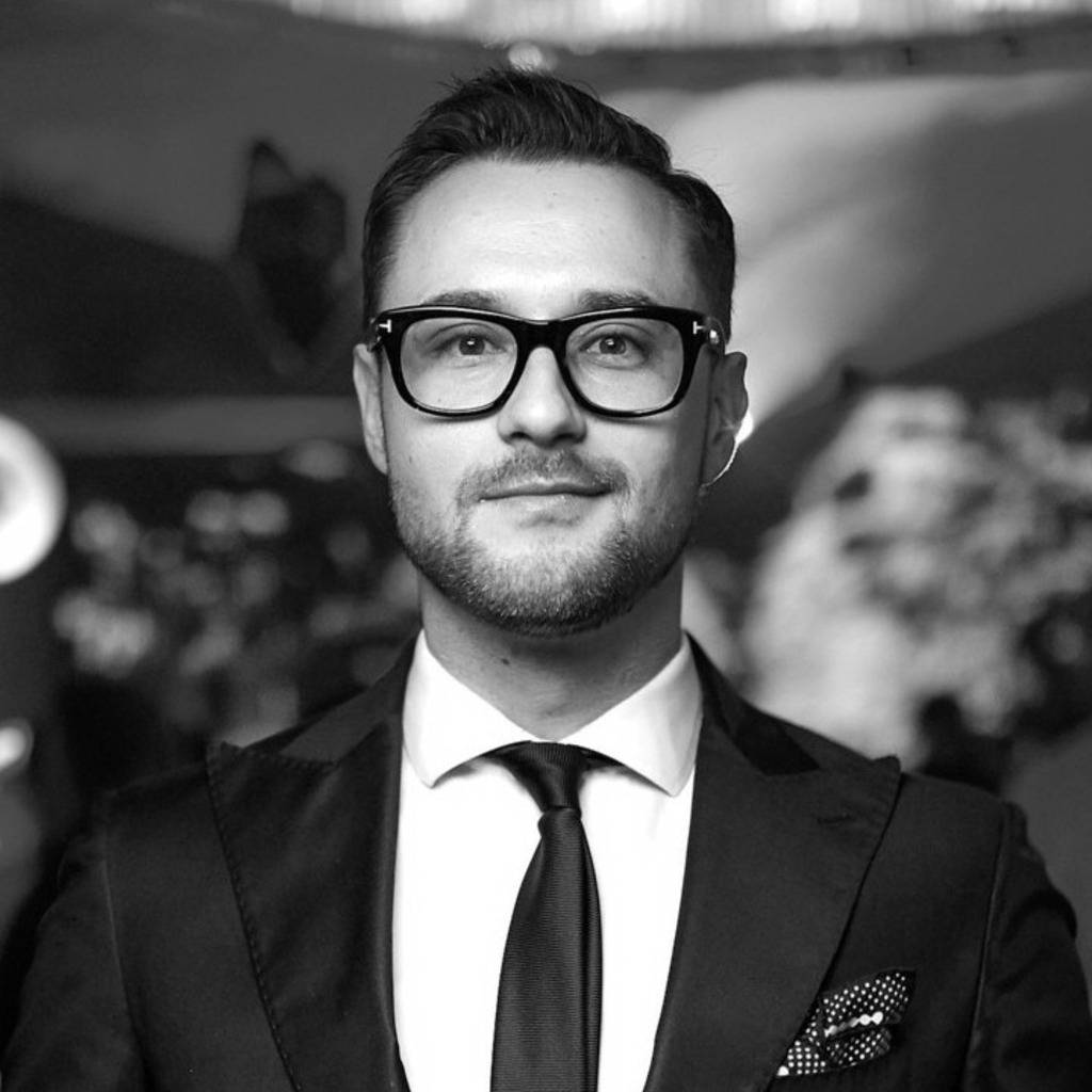 Anton Ozadovskyy Chief Marketing Officer (CMO) Investment in