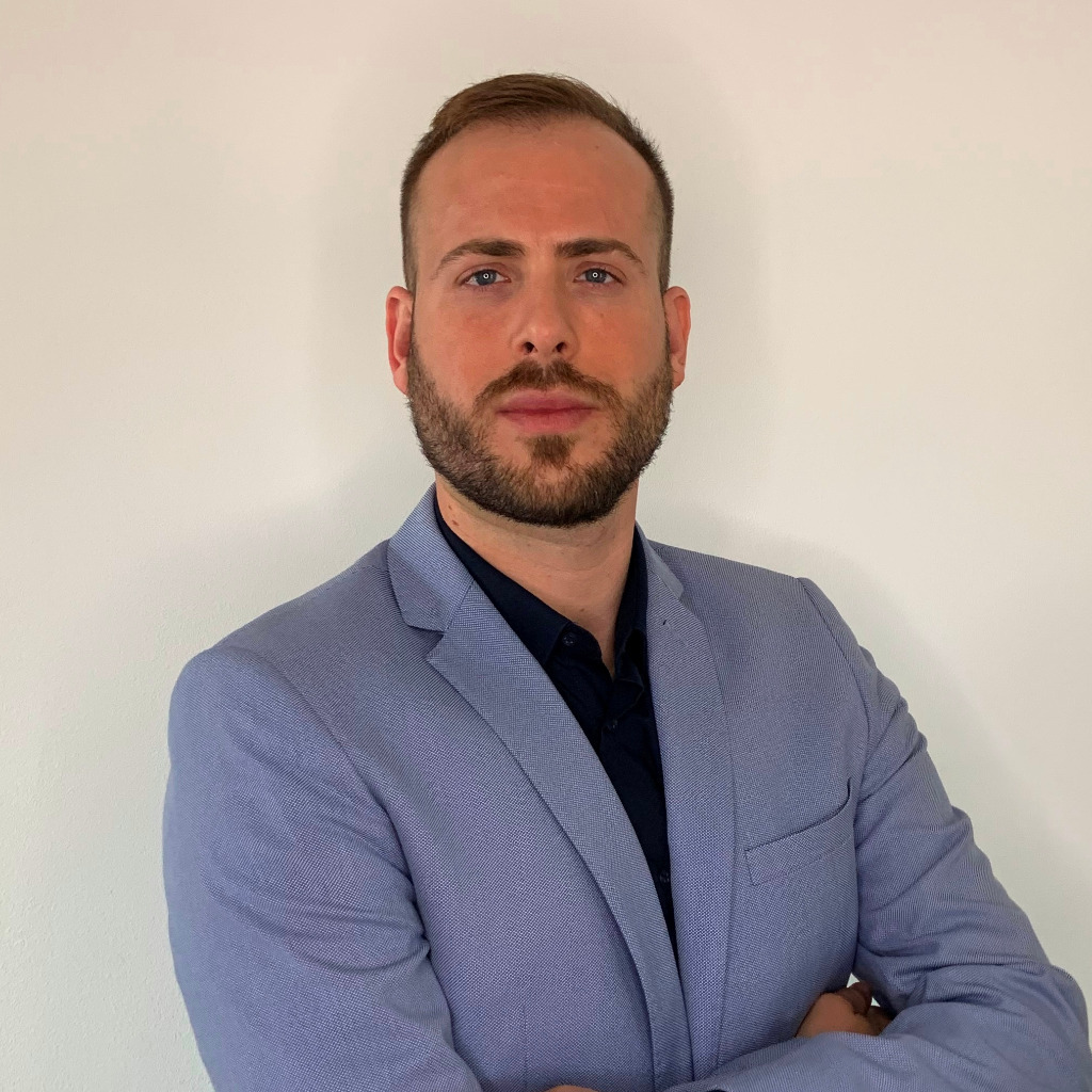 ALEJANDRO MEDINA Team Leader Zumtobel Licht AG XING