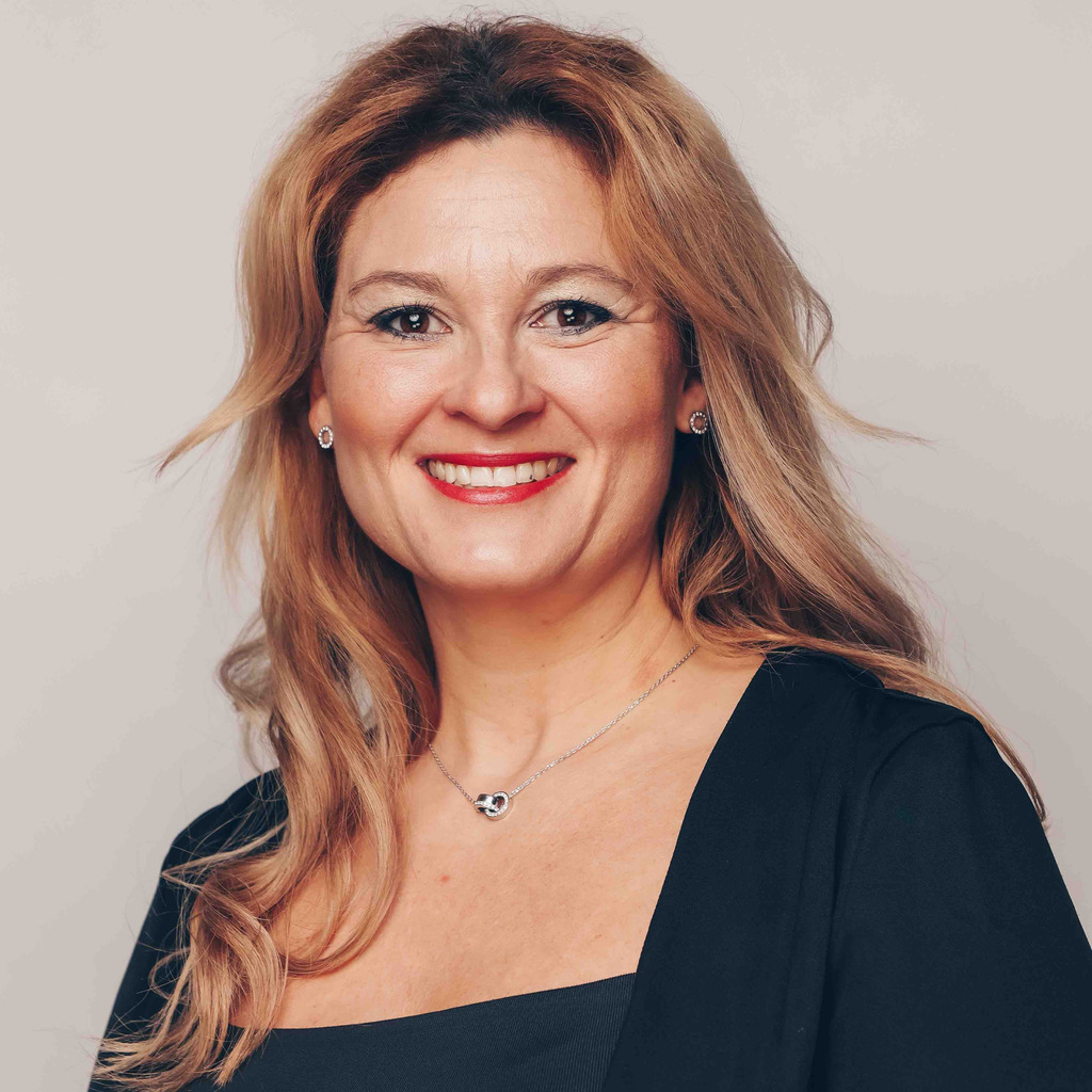 Social Media Profilbild Linda Müller Bonn