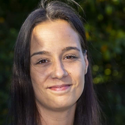 Melanie Dümer