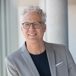 Dr. Daniel Armbruster