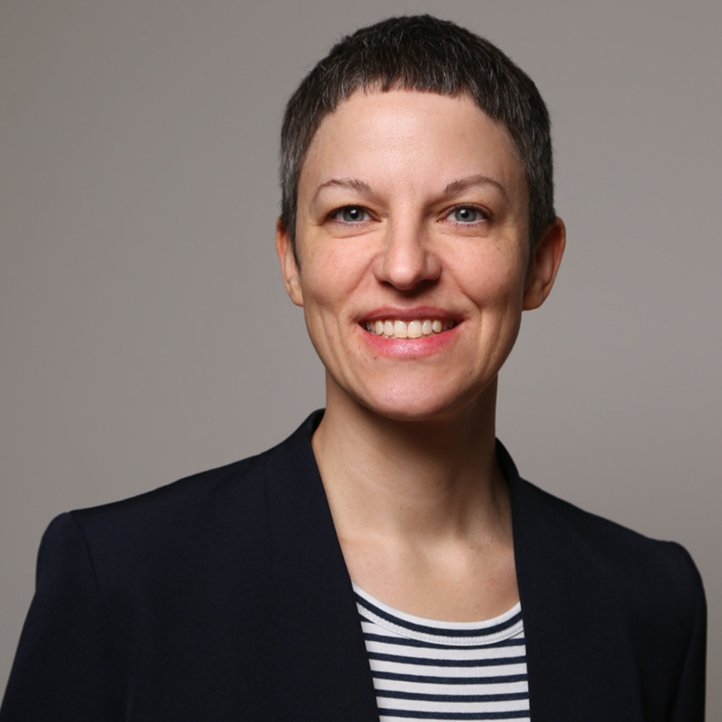 Stefanie Niediek Geowissenschaftlerin in der Luftbildauswertung Freie und Hansestadt Hamburg Stefanie Niediek Geowissenschaftlerin in der Luftbildauswertung Freie und Hansestadt Hamburg