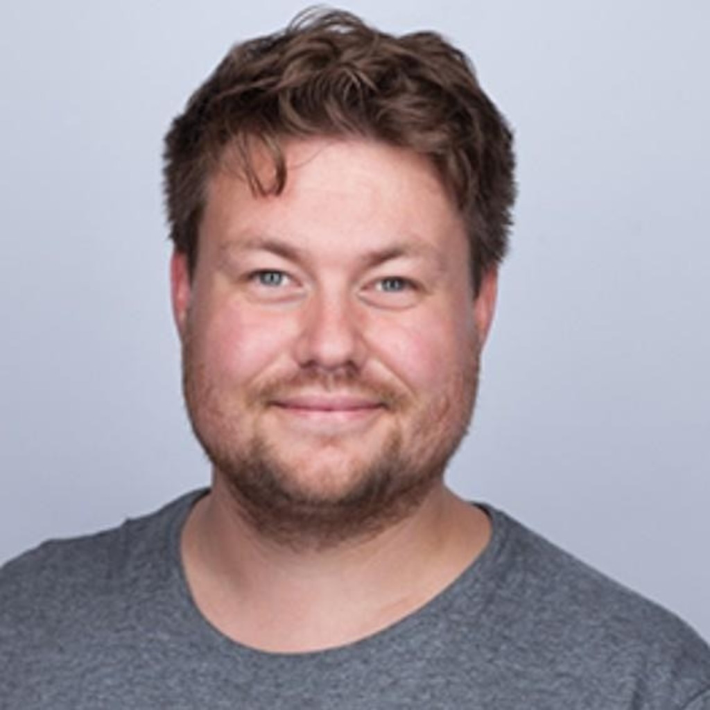 Christian Graf Global Search Lead team x x MercedesBenz