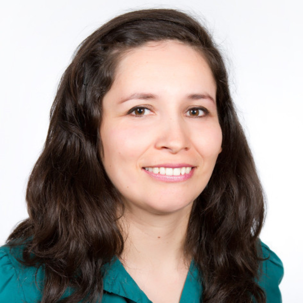 Mag. Pamela Soto Sekretärin und Übersetzerin Embassy of Chile in