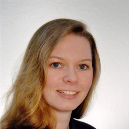 Dr. Julia Stuhlträger
