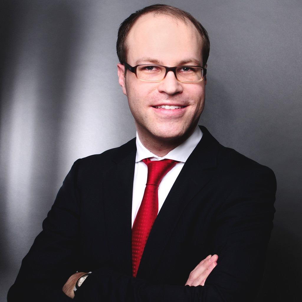 matthias-schirmer-senior-manager-legal-fidelity-international-xing