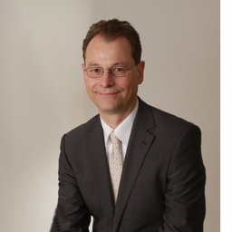 Dr. Ralf Oeschey