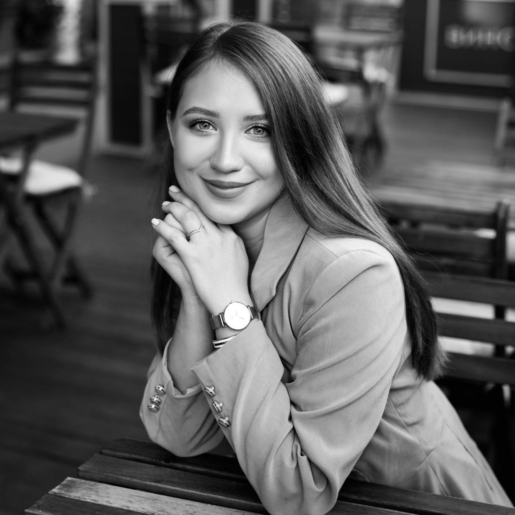 sofya-nikolaeva-marketing-manager-inventale-xing