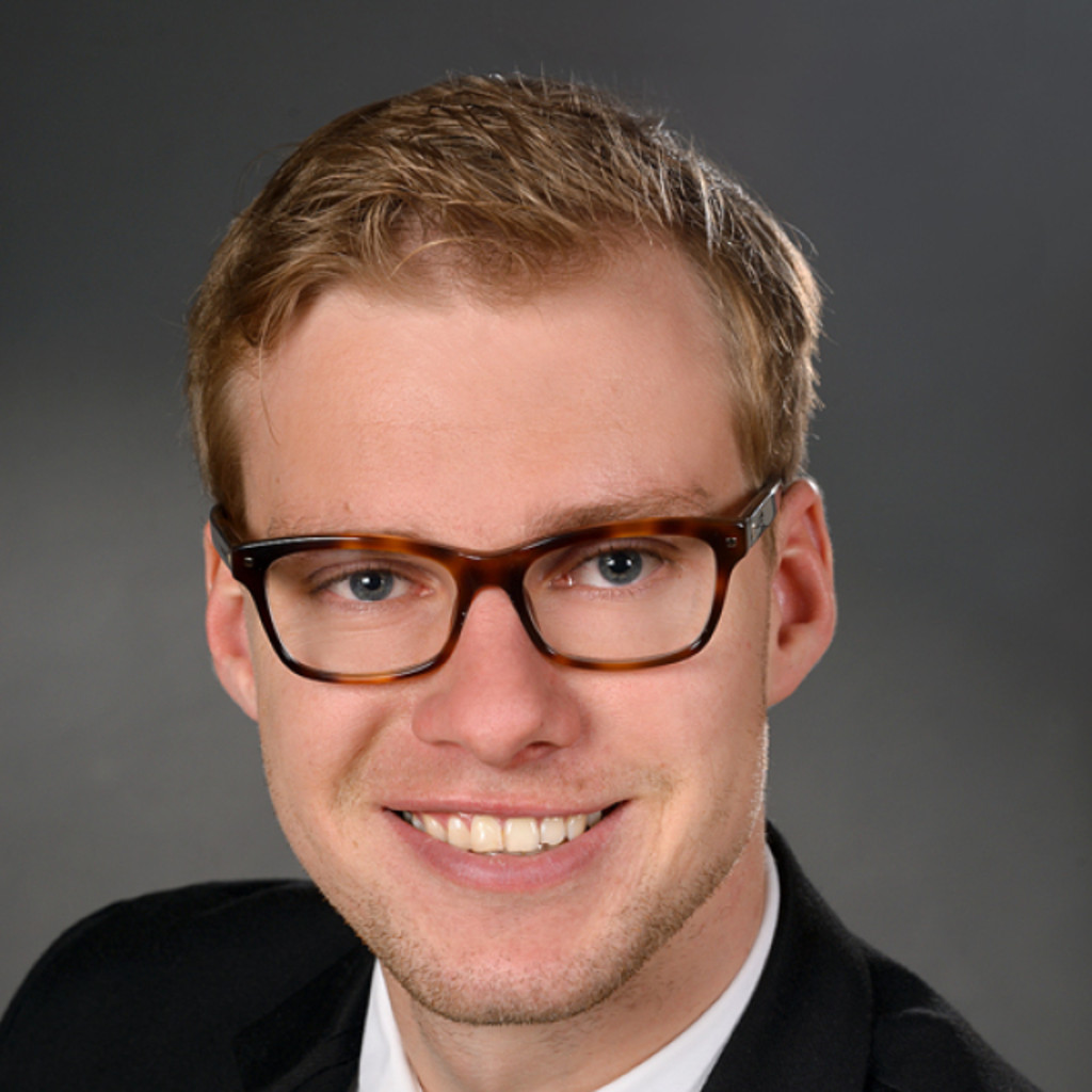 Denis Kudlik Business and Economics Major in Finance, Controlling and