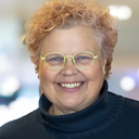 Dr. Gabriele Helfert