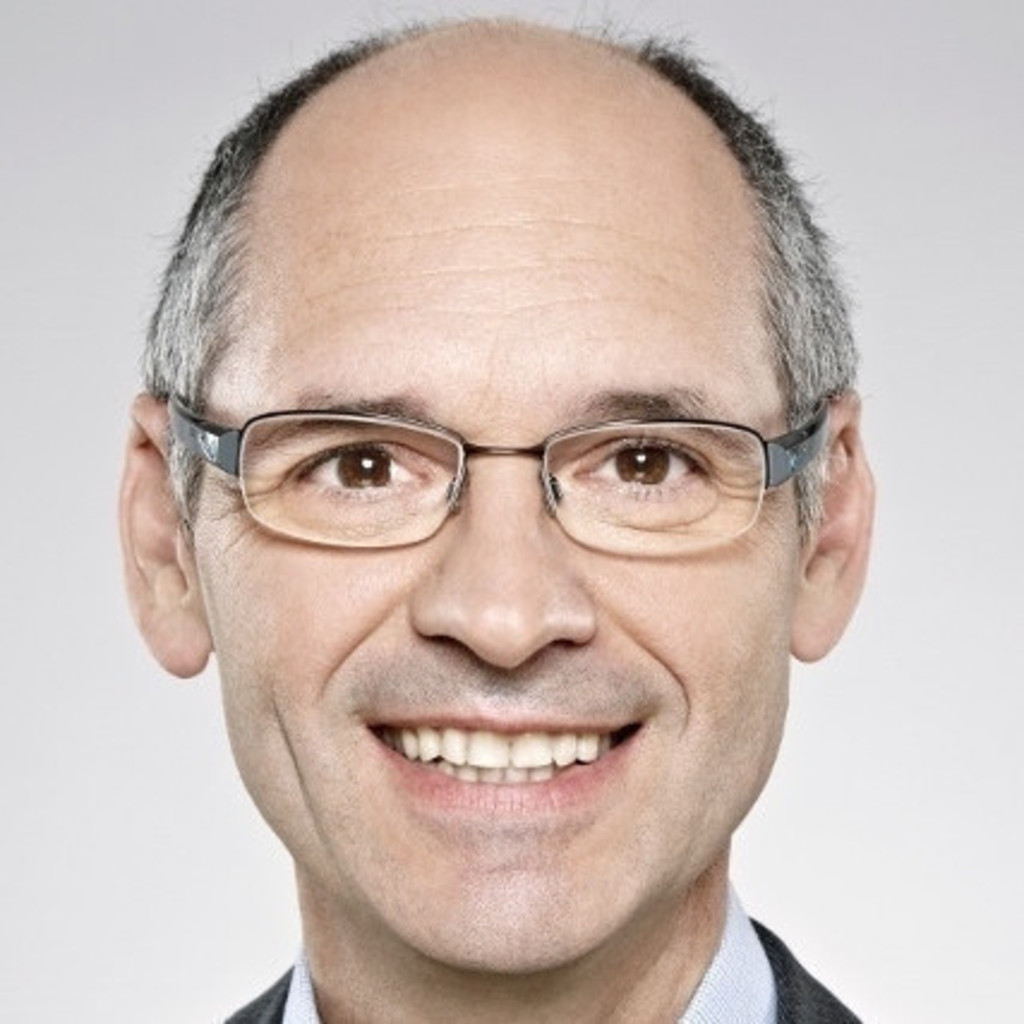 Peter Buzek Customer Excellence Director AbbVie Deutschland GmbH