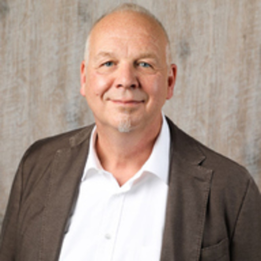 Elmar Tammer Kundenberater in einem Bildungsprojekt MMM MultiMedia