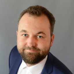 Dr.  Matthias Sroczinski