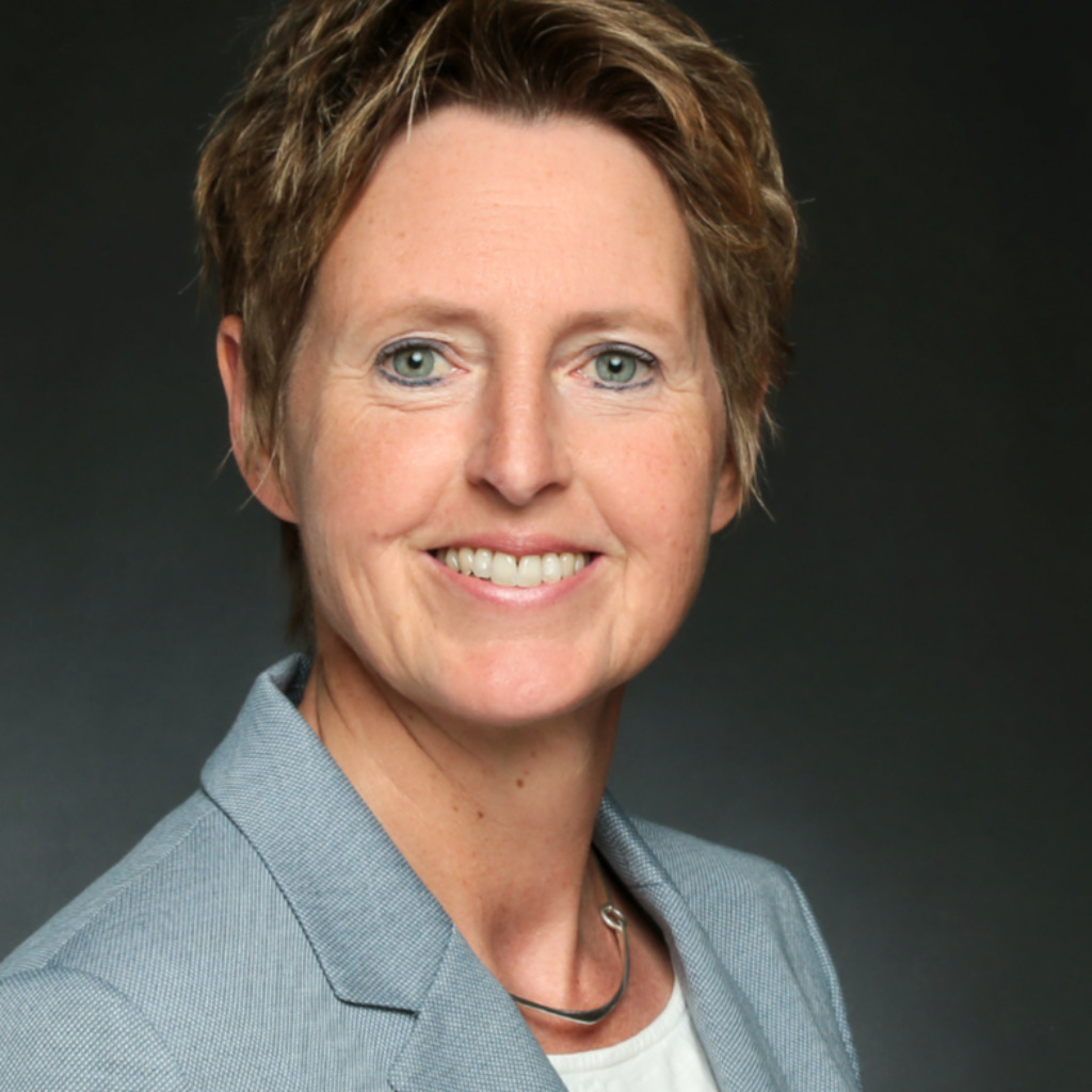 Claudia Wipperfeld Senior Business Analyst GEBIT Solutions GmbH XING