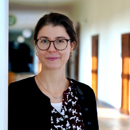 Dr. Corinna Neuthard