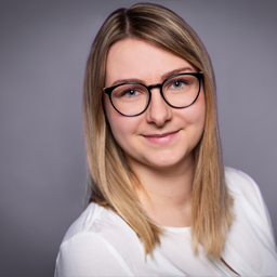 Anna Mayerhofer