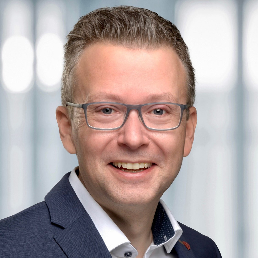 Ingo Holtkamp Teamleitung Region Beratungsfilialen Commerzbank AG