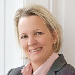 Mag. Almut Prah-Altenhuber